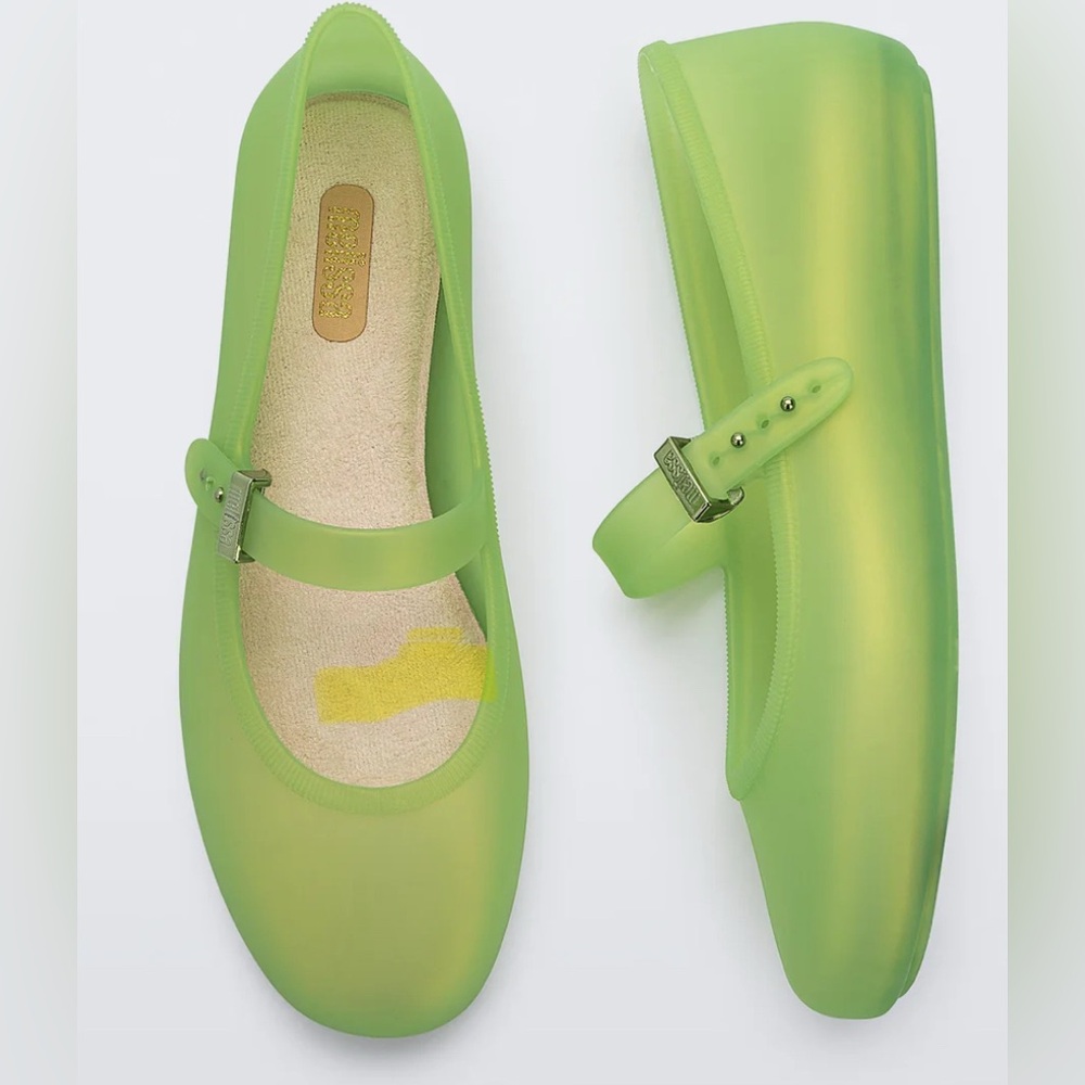 Green Mary Jane jelly shoes